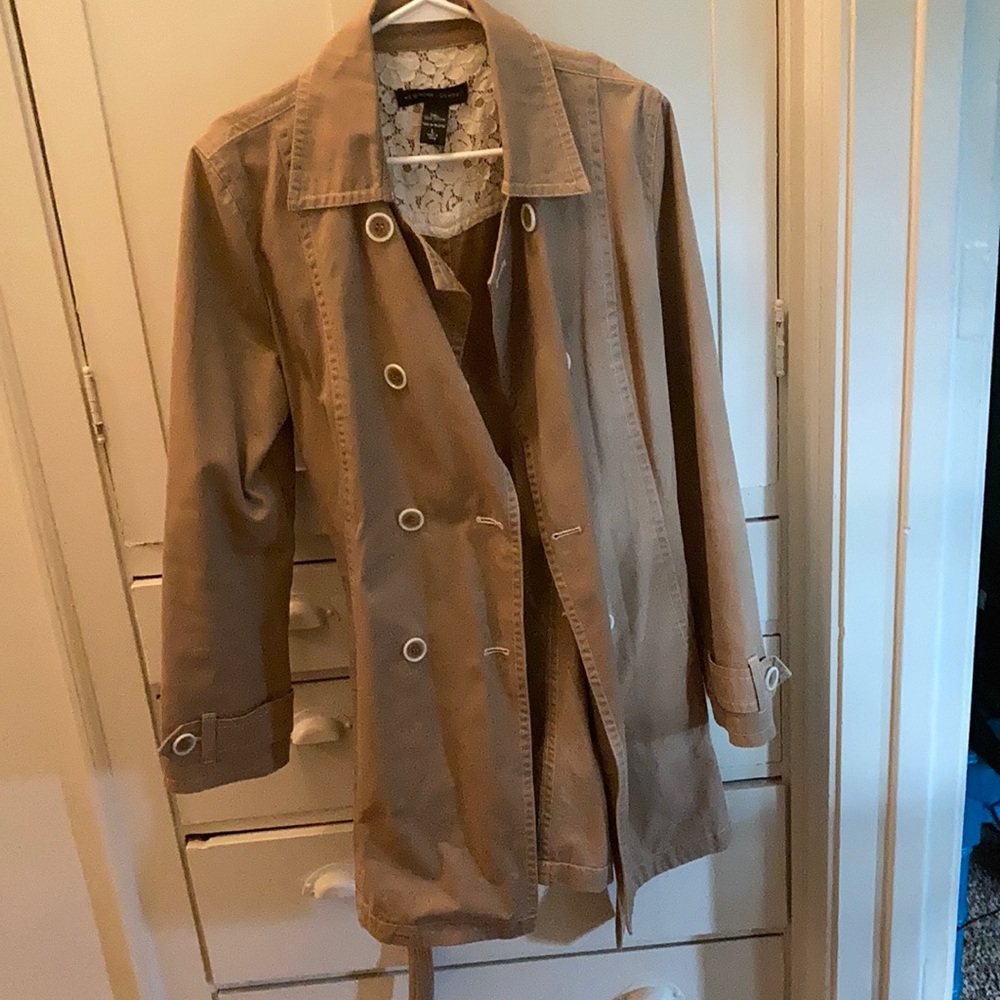 Women’s trench coat